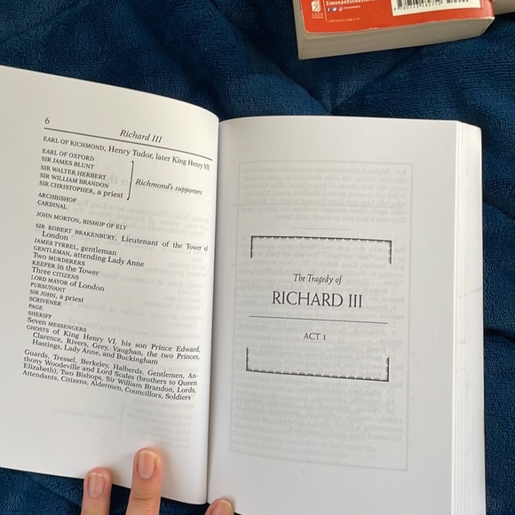 Folger Shakespeare books - Picture 3 of 9